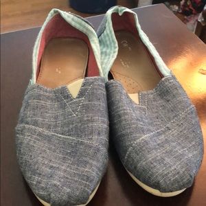Toms 8.5 denim and blue and white gingham shoes